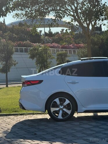 Kia Optima-16