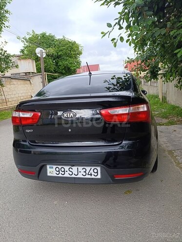 Kia Rio-12