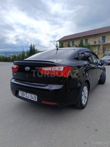 Kia Rio-4
