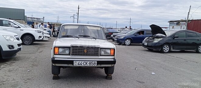 LADA (VAZ) 2107-1