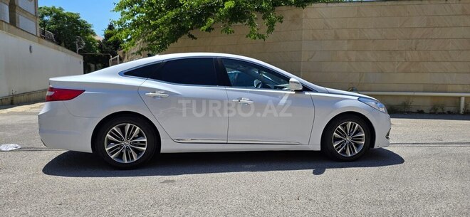Hyundai Grandeur-10