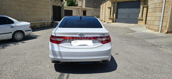 Hyundai Grandeur-6