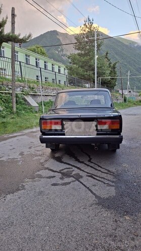 LADA (VAZ) 2107-2