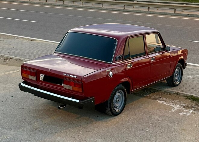 LADA (VAZ) 2107-4