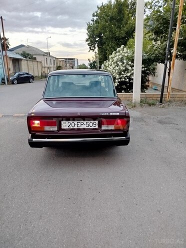 LADA (VAZ) 2107-2