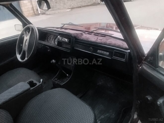 LADA (VAZ) 2107-4