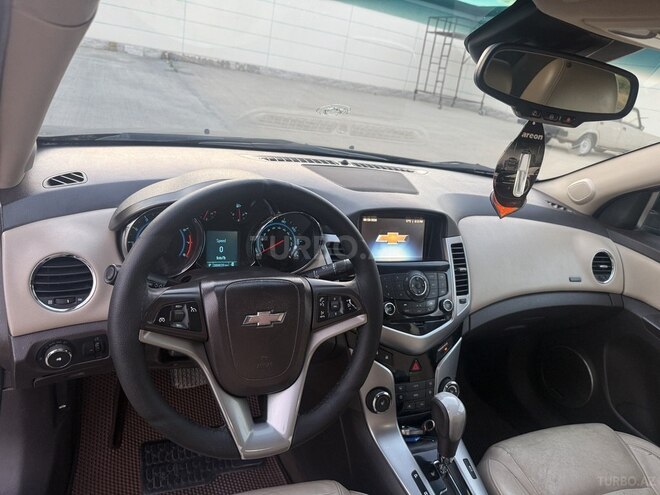 Chevrolet Cruze-5