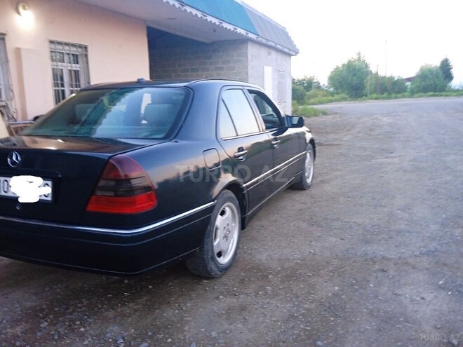 Mercedes C 180-3