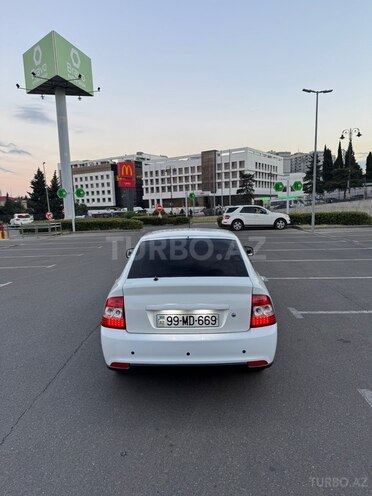 LADA (VAZ) Priora-9