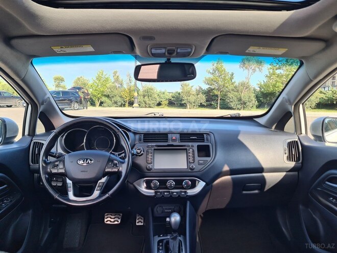 Kia Rio-11