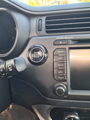 Kia Rio-16
