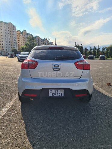 Kia Rio-4