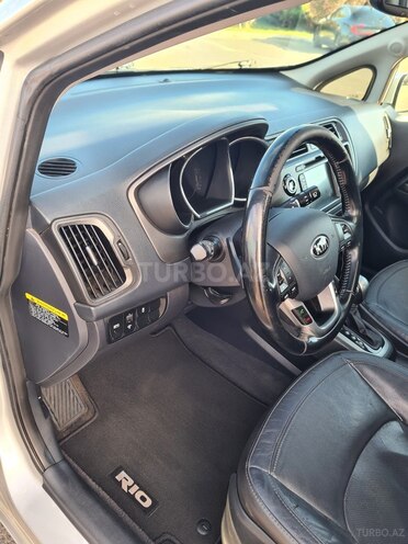 Kia Rio-14