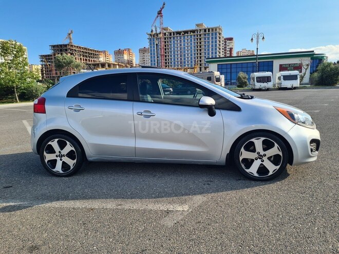 Kia Rio-7