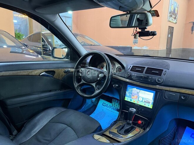 Mercedes E 220-8
