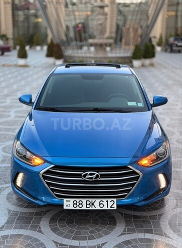 Hyundai Elantra-3