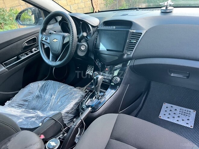 Chevrolet Cruze-10
