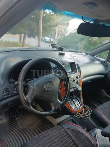 Lexus RX 300-2