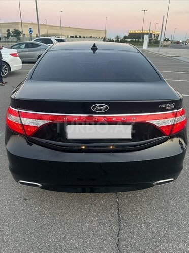 Hyundai Grandeur-6