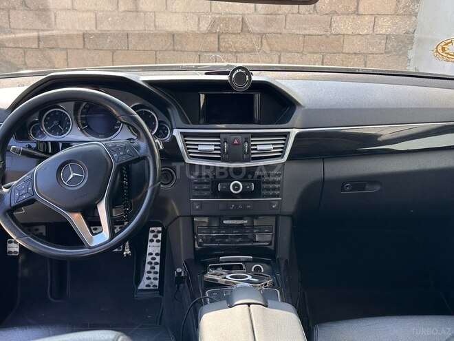 Mercedes E 220-4