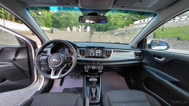 Kia Rio-9