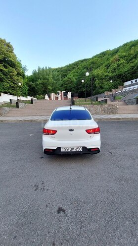 Kia Rio-16
