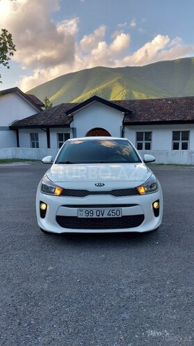 Kia Rio-1