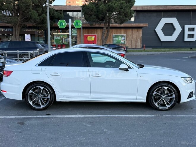 Audi A4-4