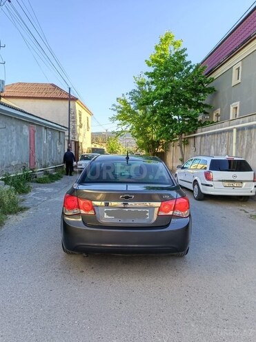 Chevrolet Cruze-4
