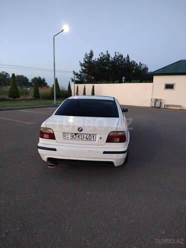 BMW 523-2