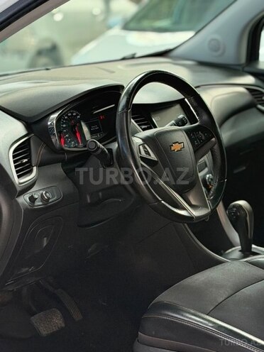 Chevrolet Trax-11