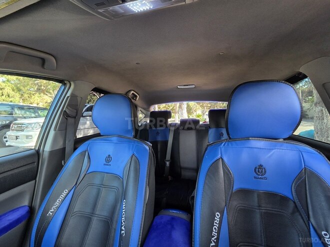 Toyota Prius-11