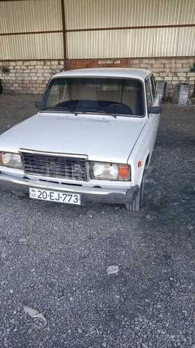 LADA (VAZ) 2107-1