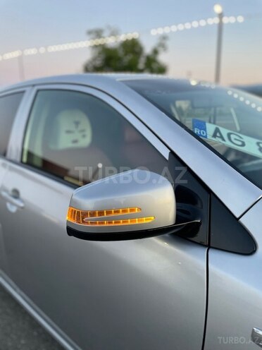 Toyota Corolla-8