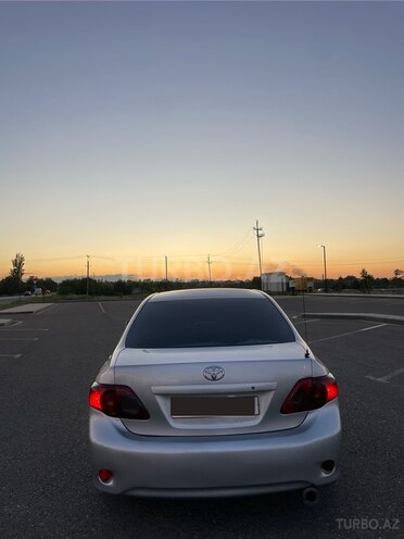 Toyota Corolla-4
