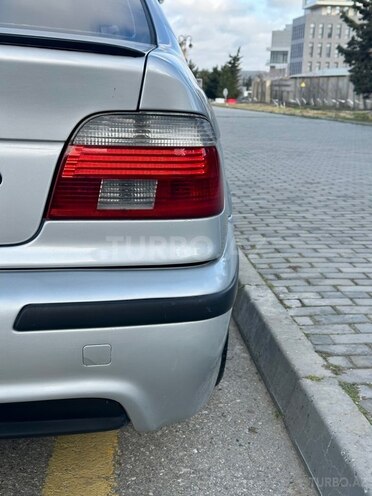 BMW 525-8
