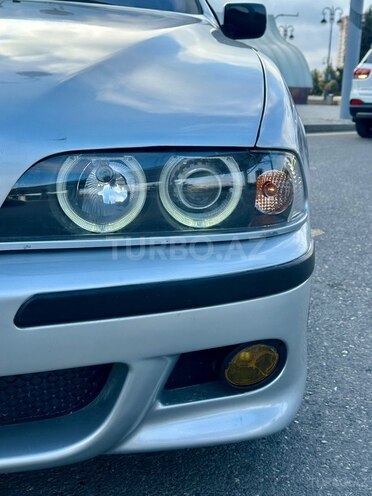 BMW 525-4