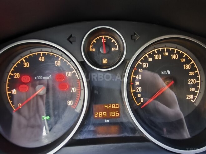 Opel Astra-11