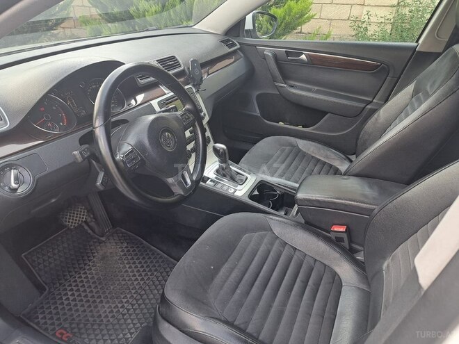 Volkswagen Passat-7