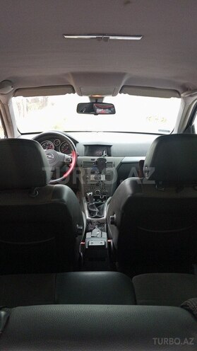 Opel Astra-7