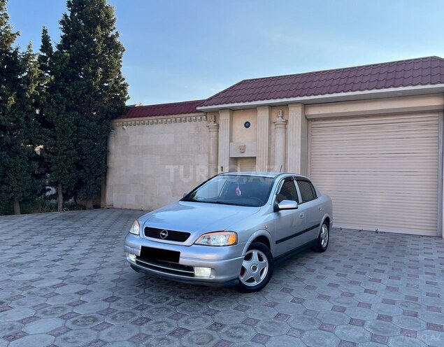 Opel Astra-1