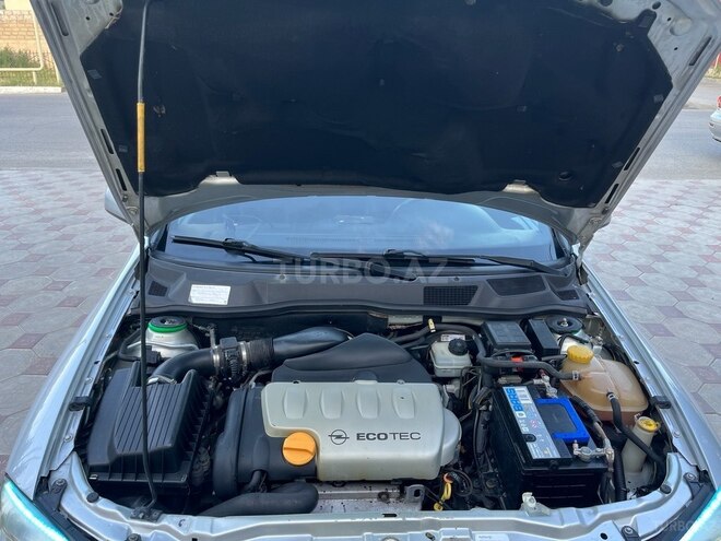 Opel Astra-13
