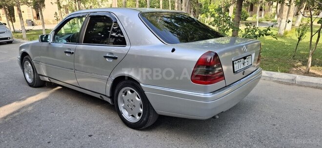 Mercedes C 220-3