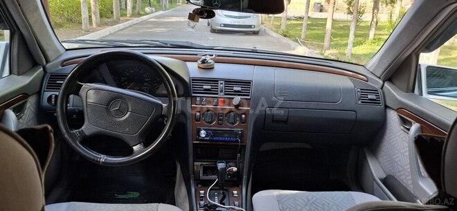 Mercedes C 220-8