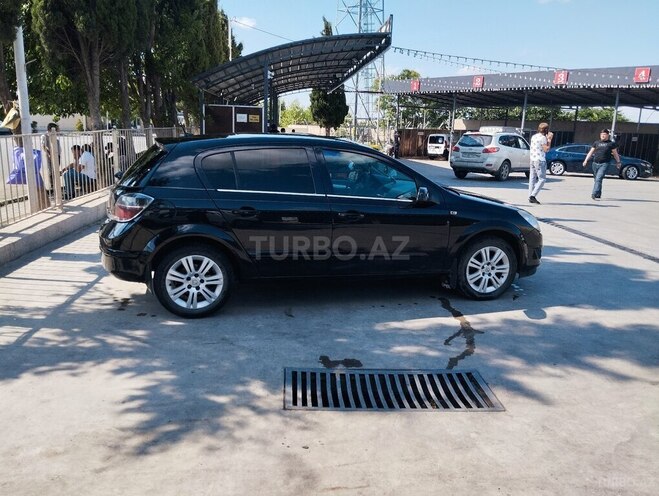 Opel Astra-12