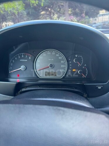 Hyundai Elantra-5
