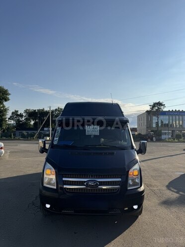 Ford Transit-1