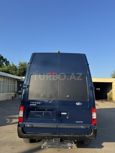 Ford Transit-2