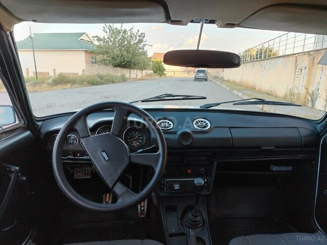 LADA (VAZ) 2106-7