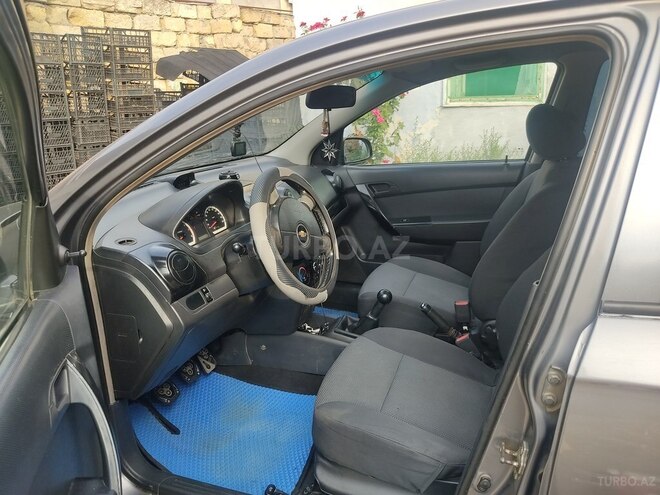 Chevrolet Aveo-4